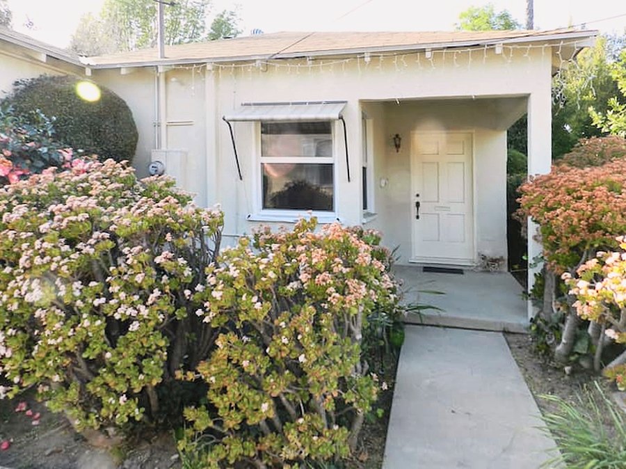 Furnished 2BR Home · Near JPL, photo 16 of 17