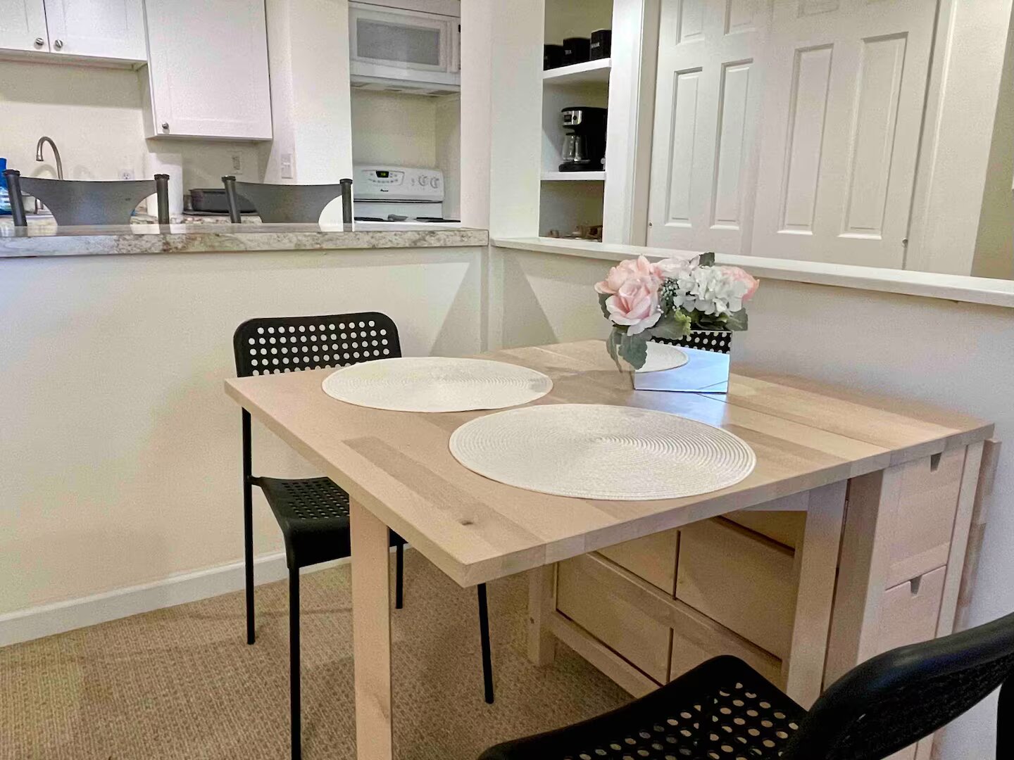 University District - Private Apartment, photo 10 of 20