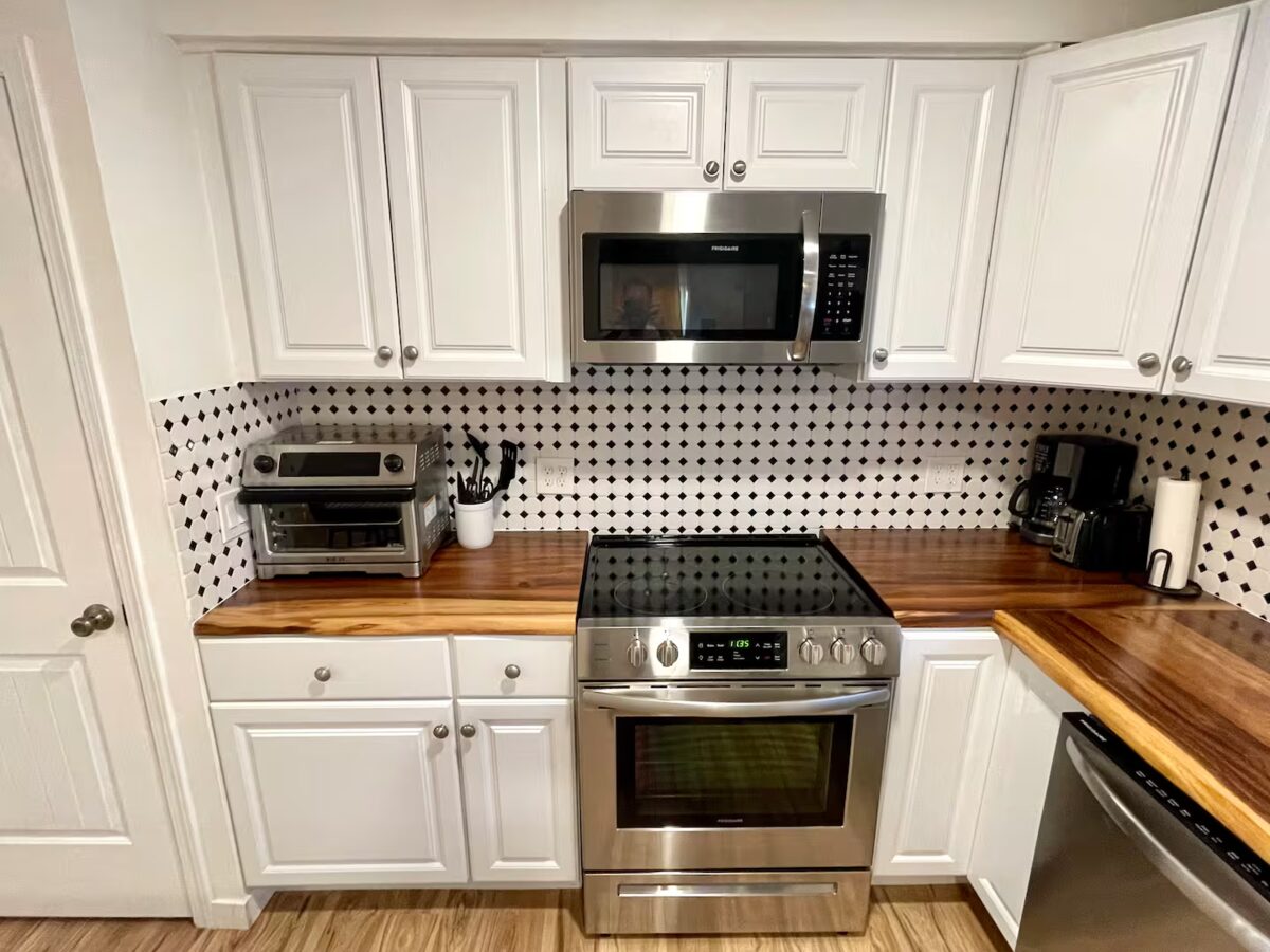 Hanford Room, photo 9 of 14